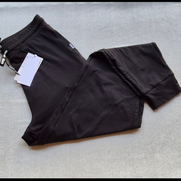 PSD Premium Women Jogger - Black size Medium. - Picture 1 of 12